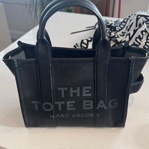 Marc Jacobs Black Leather Tote
